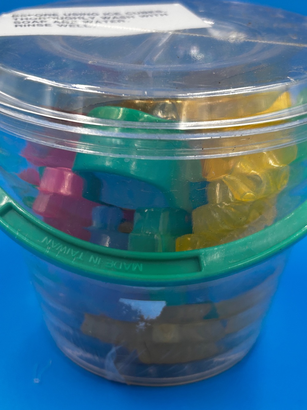 colorful, reusable ice cubes - Picture 2 of 3